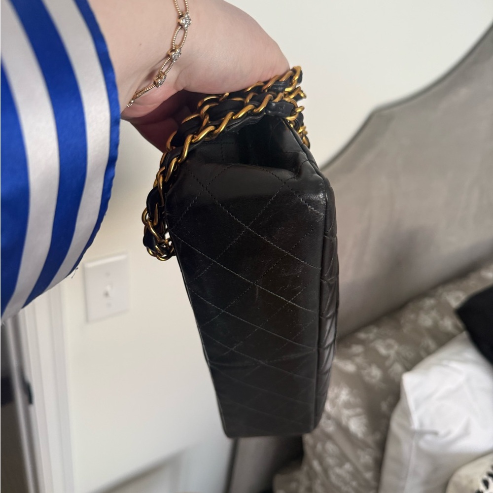 Vintage Chanel Jumbo Single Flap - Picture 7 of 9